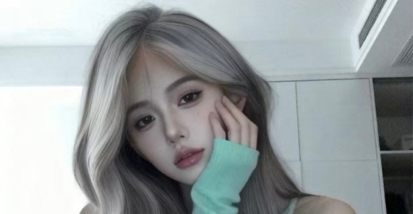 罗湖#鹿鹿 網紅款靚女，身材性感苗條，有驚喜禮包，可冲